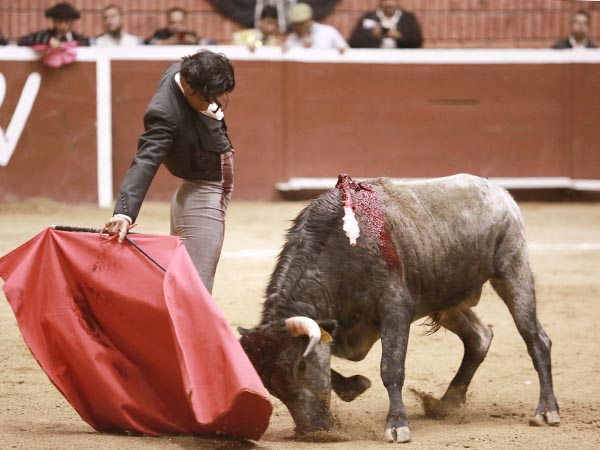 Aspirante con el crdeno