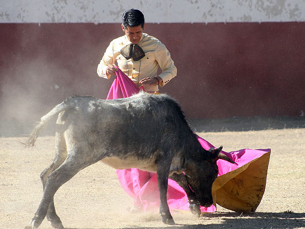 Dejndola al caballo