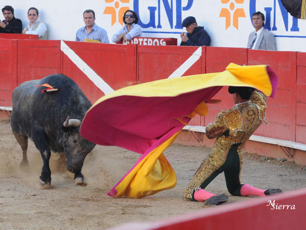 Larga cambiada de rodillas