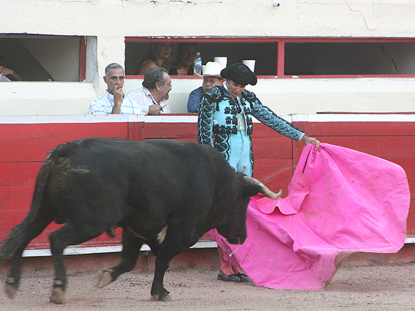 Lance de manos bajas