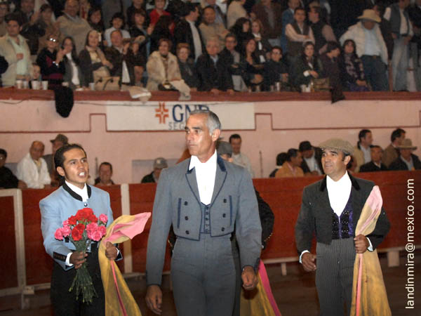 Adusto en la vuelta al ruedo