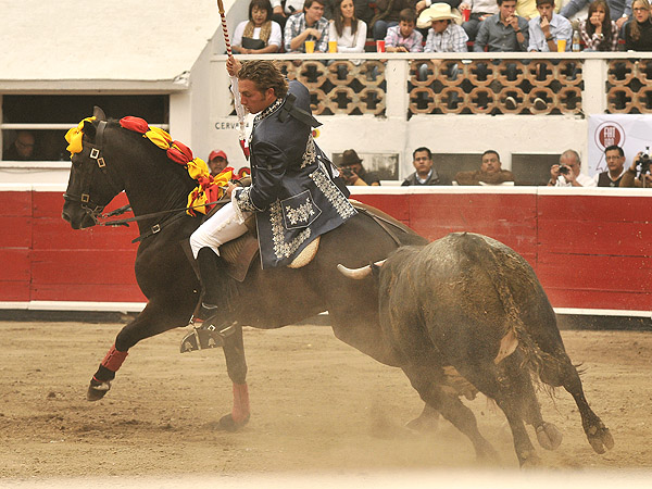 Templando las embestidas