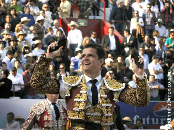 Las dos orejas al Juli