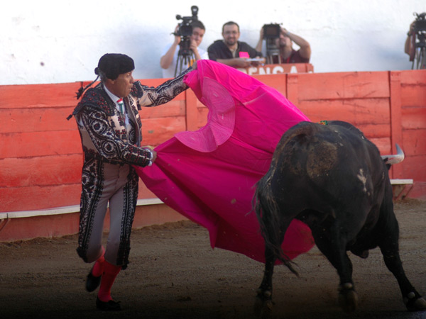 El tenor de la primera faena