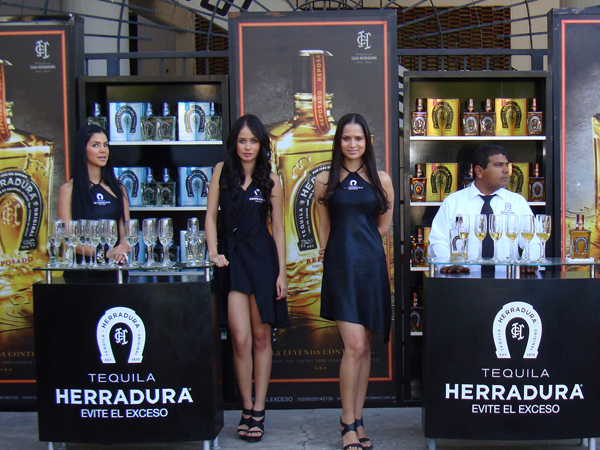 Tequila Herradura, presente