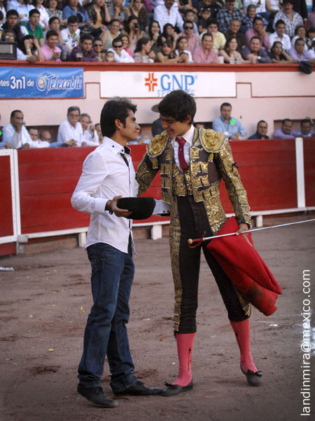 El brindis a Joselito Adame