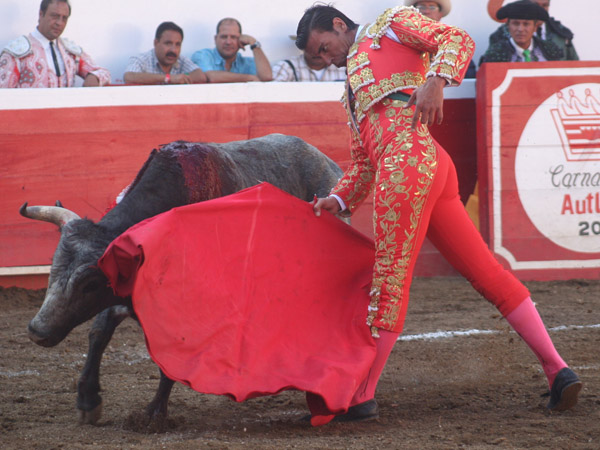 Trincherazo del alto torero andaluz