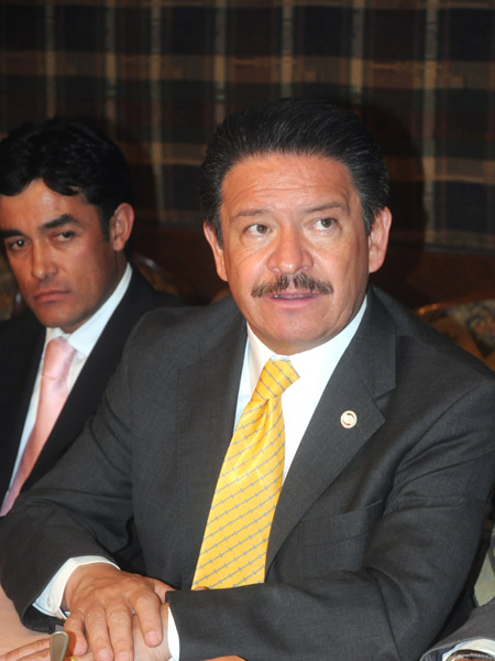 Senador Carlos Navarrete