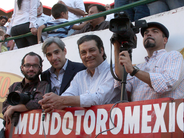 Con De Labra, De la Pea y Charly