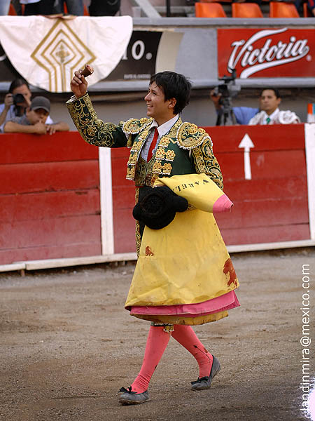 Una oreja para el regio Valente