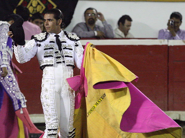 Ovacionado en el tercio