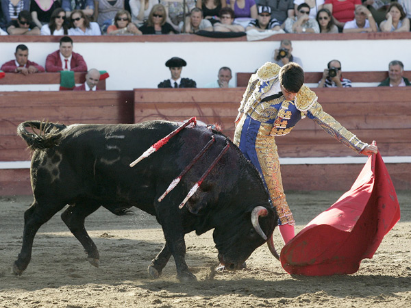 Talavante pas de puntillas