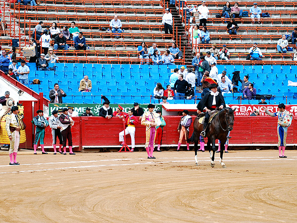 Abre la Temporada Chica 2011