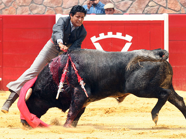 Certero con la espada