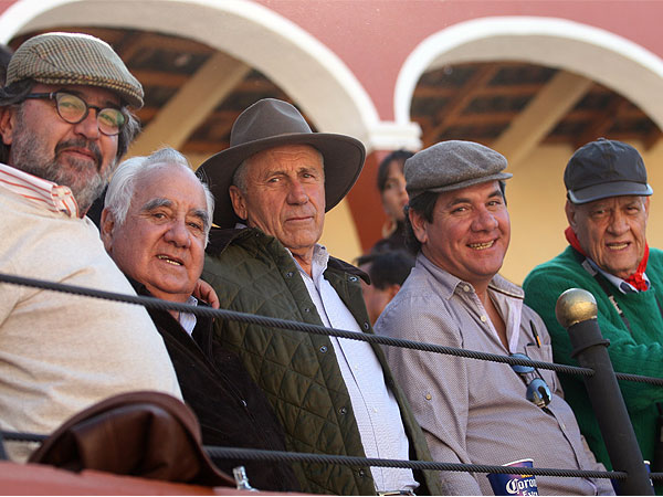 Ganaderos en barrera