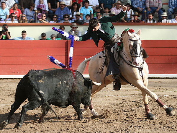 Adornando la faena