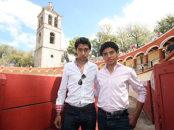 Sergio Flores y Brandon Campos