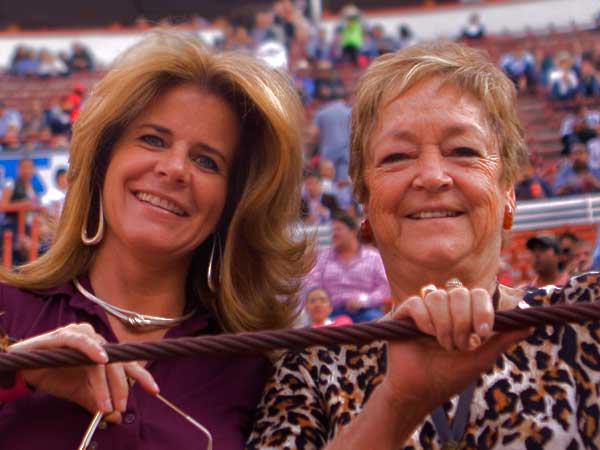 Mara Paz y dona Laura, presentes