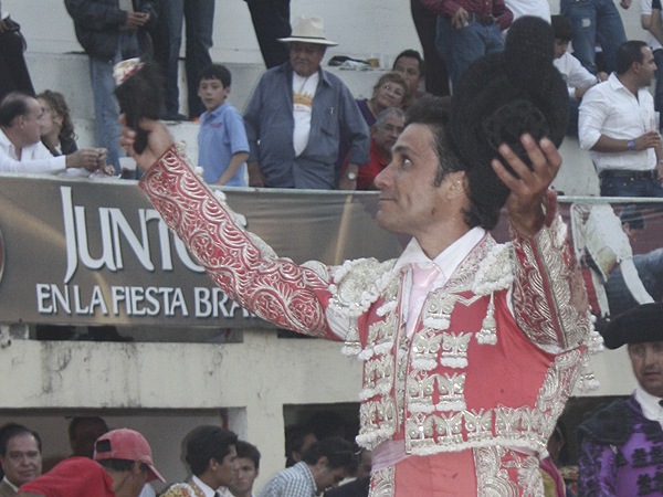 Una oreja para Alberto