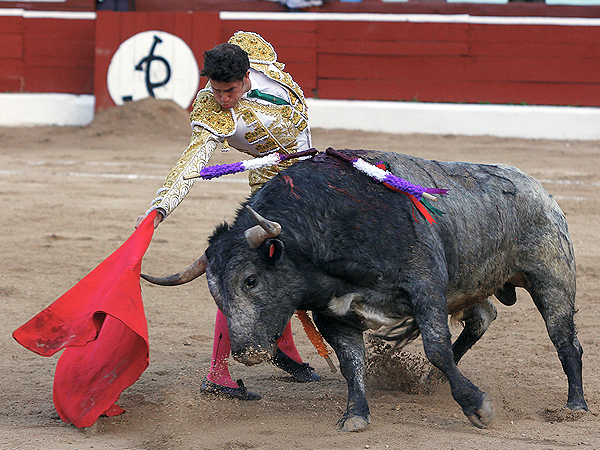 A centmetros de la muleta