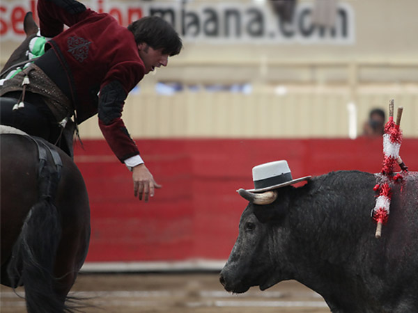 Dejando el sombrero