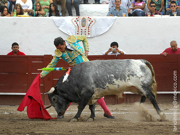 Mano en la cintura