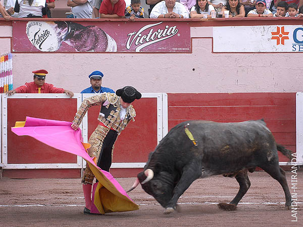 Lorenzo abre el festejo