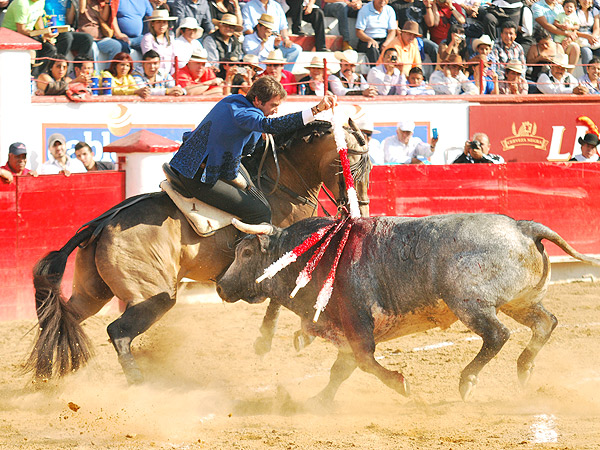 Pablo llen la plaza