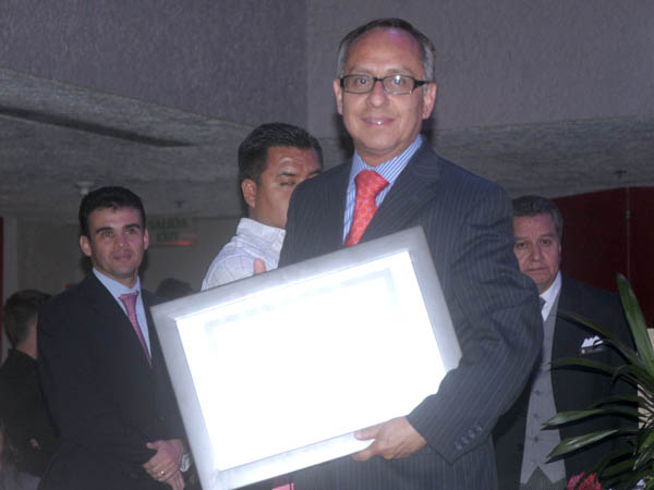 A la plaza Mxico premio especial