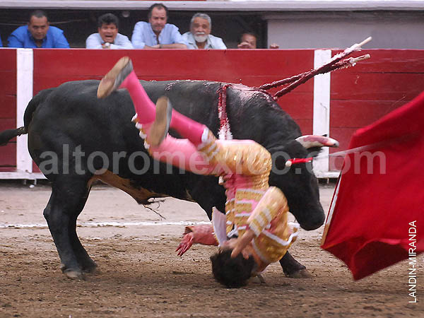 Todo el peso en el cuello