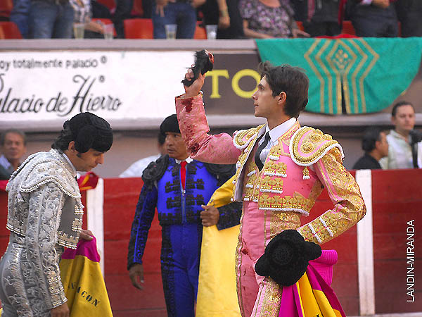 Vuelta de una oreja