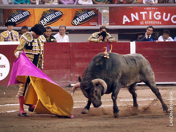 Juan Pablo saluda a su segundo