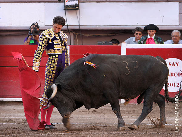 Faena artstica a su primero