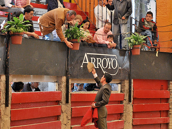 Garay brinda al maestro Arruza