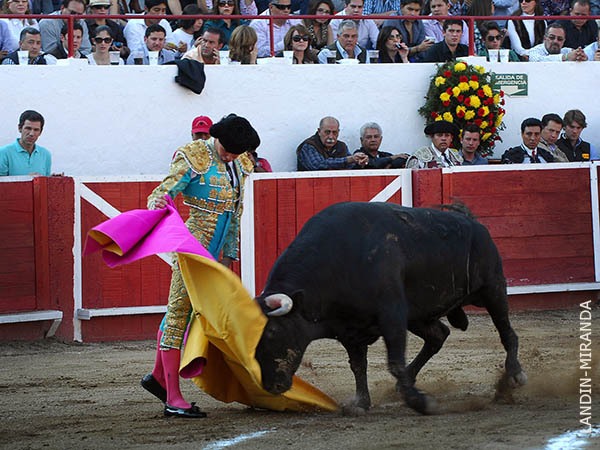 El capote de Juan Pablo