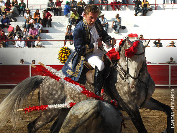 Toreo a caballo