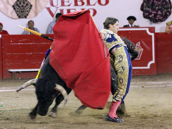 Por la espalda de escalofro