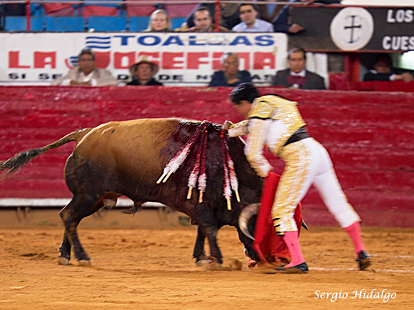 Efectivo con la espada