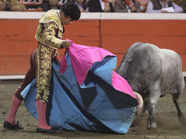 Zapata lanceando al quinto