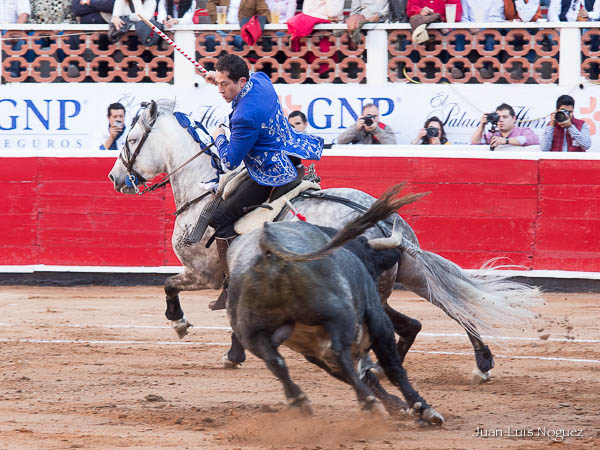 Rozo inicia el festejo