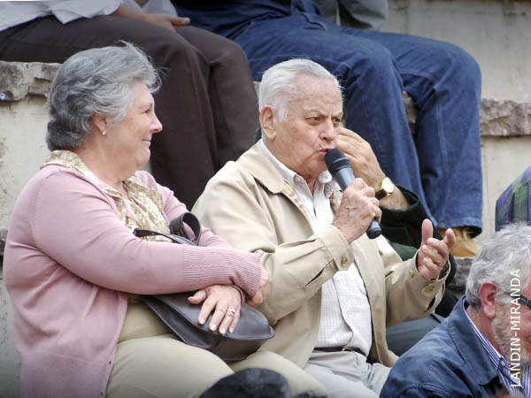 Al micrfono en la Monumental